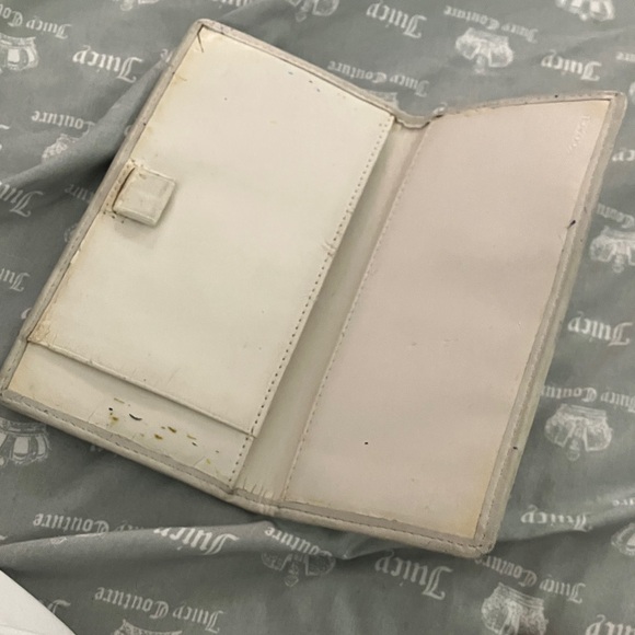 Coach Tan Signature wallet flap - Picture 4 of 7